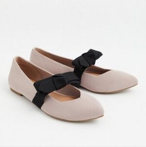 NWT Torrid Taupe Stretch Knit Mary Jane Bow Flat (WW) Women's Shoe Size 10